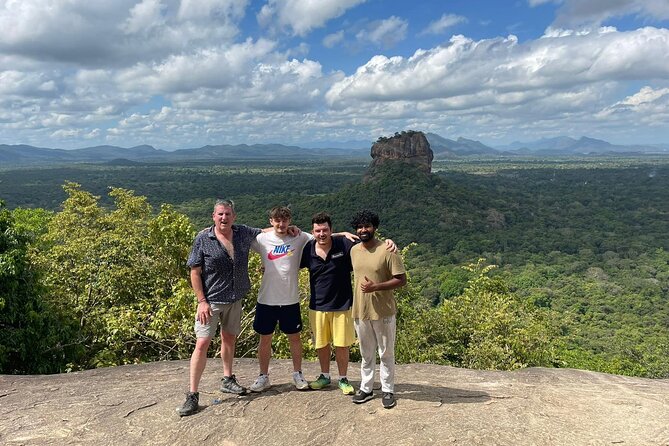 7 Days Tour Around Srilanka - Day 3: Discover Kandy
