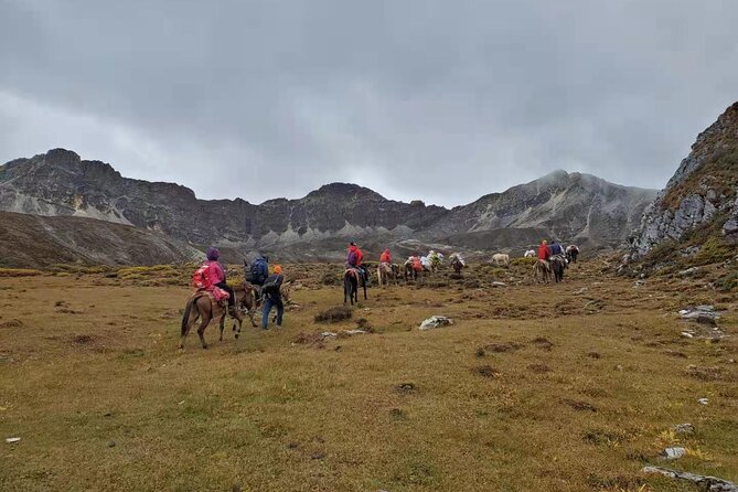 7 Days Yading Holy Mountains Small Kora Trekking - Safety and Health Guidelines