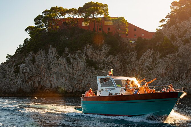 7 Hour Boat Tour in Sorrento Coast and Capri Sunset and Night - Good To Know