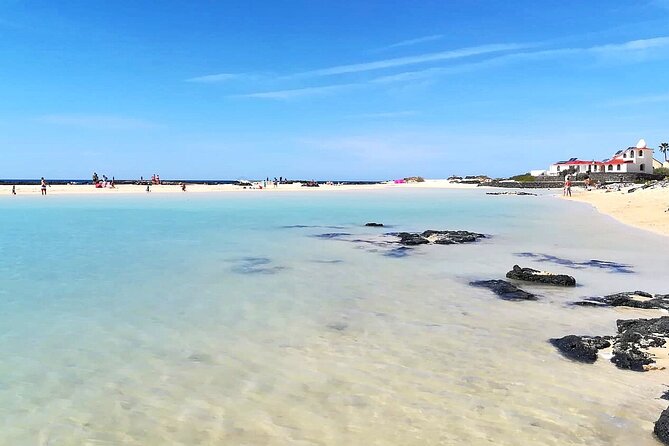 7-Hour Private Tour to the Wonders of Fuerteventura - Meeting and Pickup