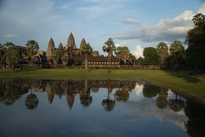 7 Hours Private Angkor Ultimate Tour in Cambodia - Good To Know
