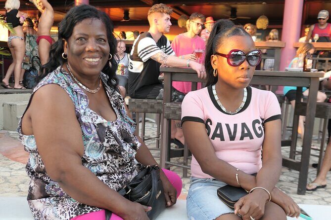 7 Mile Beach & Ricks Cafe with free Shopping experience - Why This Tour Works Well