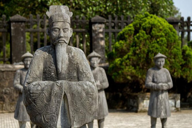 7 Must See Places in Hue With English Speaking Driver - Thien Mu Pagoda Visit