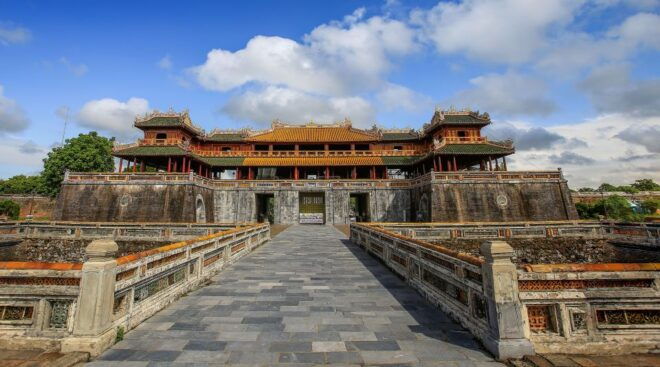 7 Must See Places in Hue With English Speaking Driver - Thien Mu Pagoda