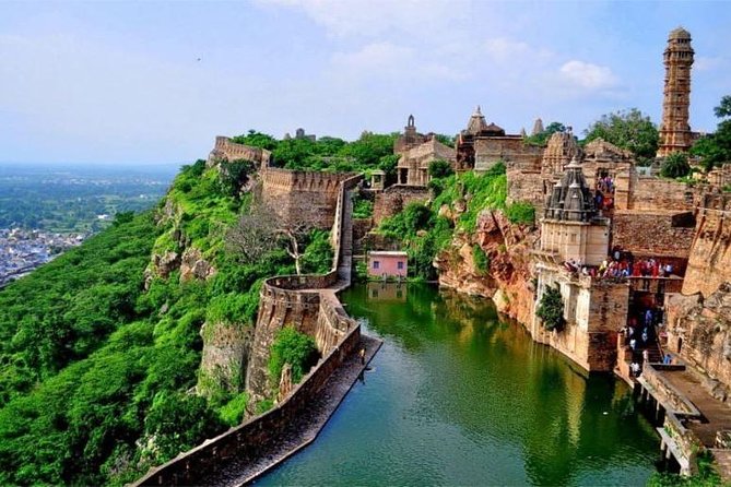 7 Nights 8 Days Tour of Forts, Palaces and Stepped Wells - Forts and Palaces Exploration