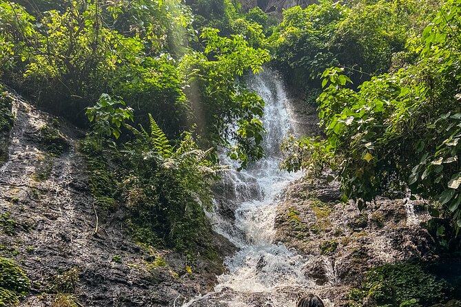 7 Waterfalls Tour at Casa 1800 Los Naranjos With Breakfast - Tour Start Time and Inclusions