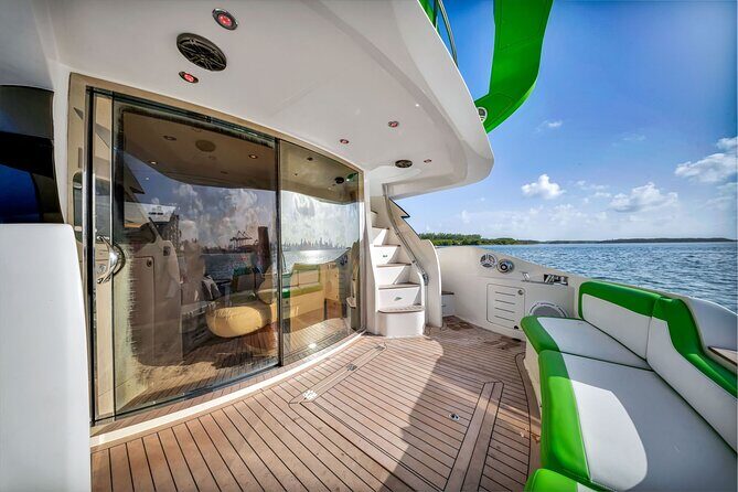 70ft 1 Hour FREE | Miami Yacht Rental | 3 to 6 Hours | 13 People - An In-Depth Look at the Miami Yacht Rental Experience