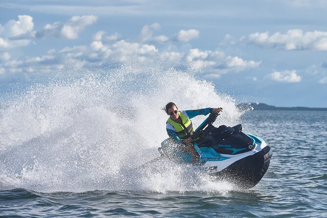 75-minute Die Another Day Jet Skiing in Darwin - Common Questions
