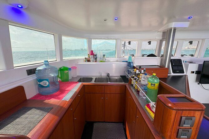 7hrs/60ft Luxury Catamaran Private Charter Cancun to Isla Mujeres - FAQ