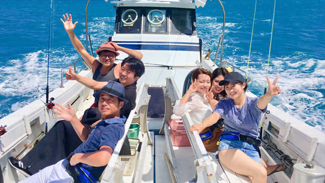(8-14 people) Okinawa Sea Fishing Shared/Charter Boat Half-Day/Full-Day Tour Naha City Free Pick-up and Drop-off, Fishing Gear Included, Beginner-Friendly - Shared boat or private charter?