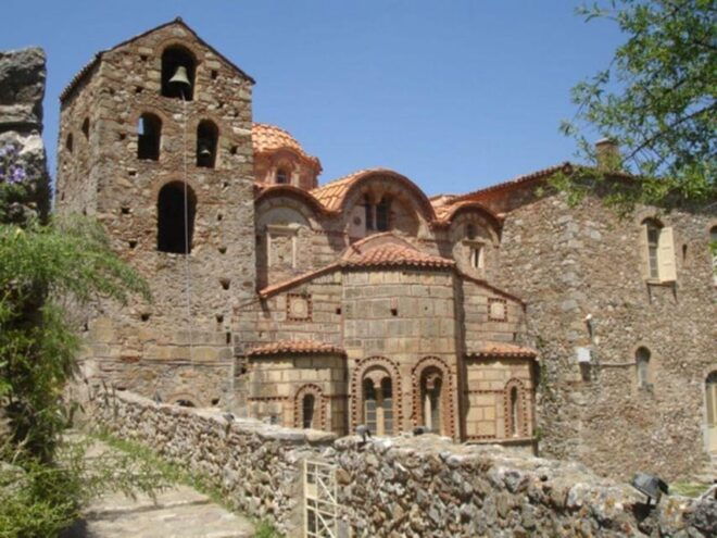 8-day Archaeology & Activity Holiday in Greece - Group Size and Guidance