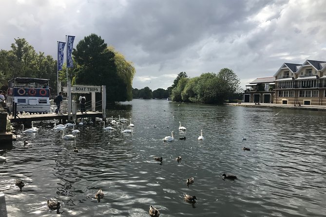8 Day London Junior Kings and Queens Private English Course - Day 2: Mondays English Activity Programme in Westminster City
