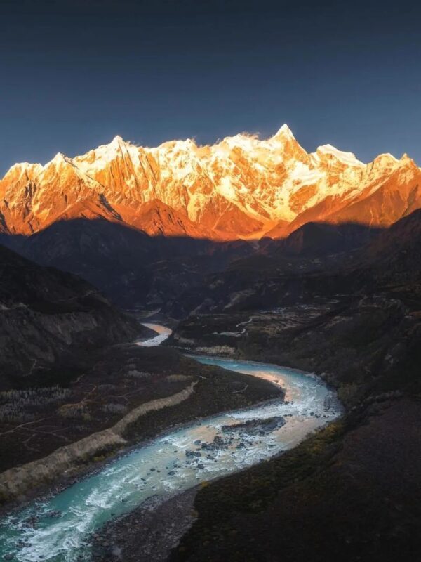 8-Day Nanga Parbat Peak and Lhasa Cultural Tour in Nyingchi - Basum Tso by boat, then on to Lhasa