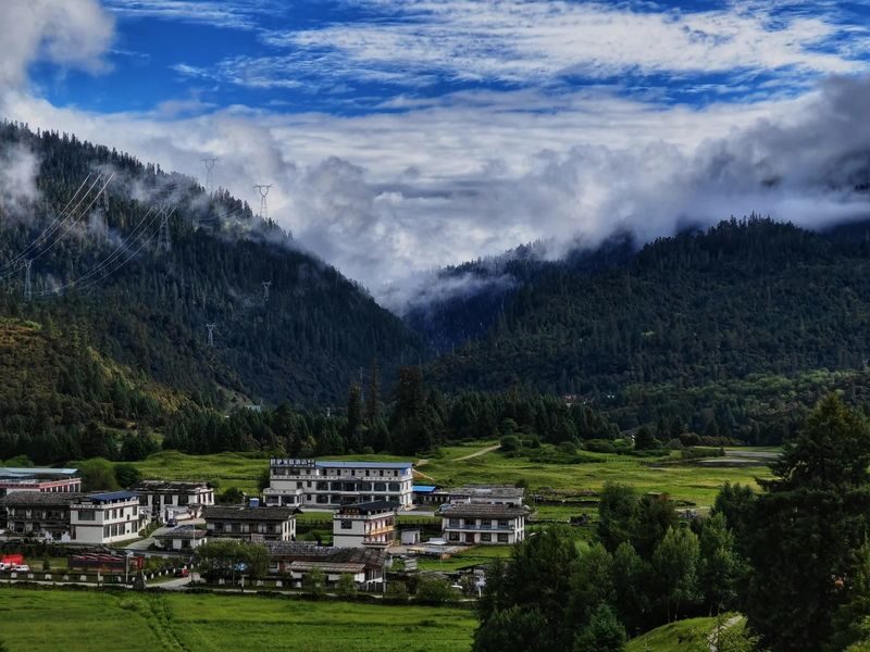 8-Day Nanga Parbat Peak and Lhasa Cultural Tour in Nyingchi - Yamdrok Lake and Karola Glacier