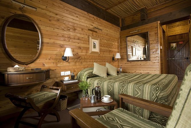 8-Day Samburu, Mount Kenya, Lake Nakuru and Masai Mara - Pickup and Group Size