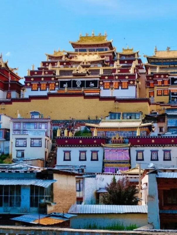 8-Day Tour of Yunnan Kunming, Dali, Lijiang & Shangri-La - Tibetan culture and the long trip back