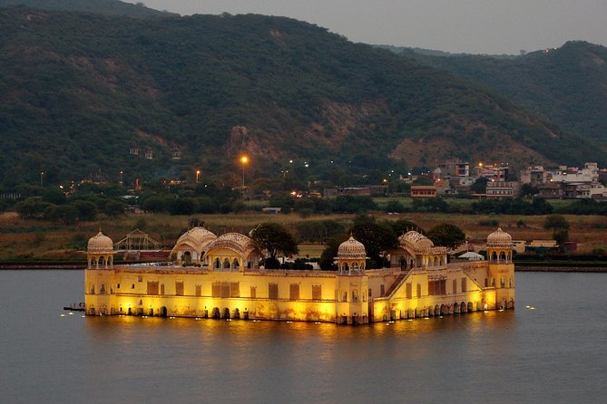 8 Days Private Golden Triangle Tour With Ancient City Varanasi for Backpackers - Booking and Pricing Information