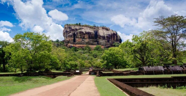 8 Days: Sri Lanka Round Tour 7 Nights Exploration Customize - Tour Duration and Language