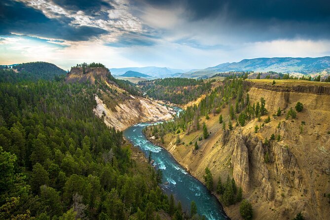 8 Days Tour Grand Teton & Yellowstone Explorer - Travel Tips and Recommendations