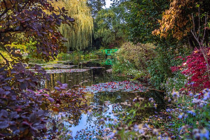 8 - Hour Full Day Tour in Giverny and Paris - Paris: Seine River Cruise