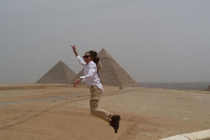 8-Hour Private Tour to the Pyramids of Giza and Saqqara From Cairo - Itinerary Overview