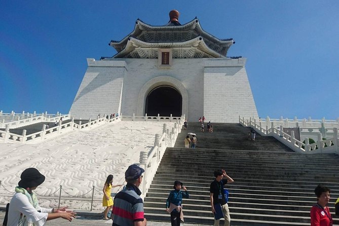 8 Hours Layover Ultimate Taipei City Tour - Top Attractions for a Layover Tour