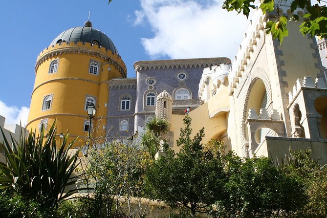 8 Hours Private Historical Tour of Sintra - Meeting Point
