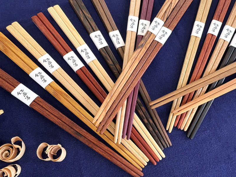 800yen to 400yen: Design Your Own Chopsticks in Ginza - A craft break in the middle of Ginza