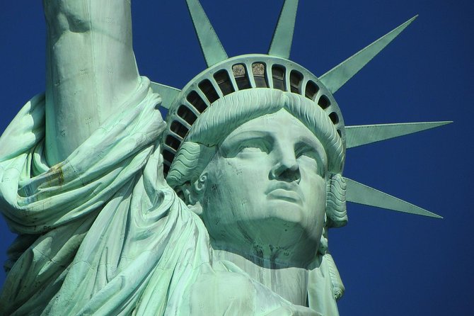 9/11 Memorial Statue of Liberty & Ellis Island - 1st Tour 8:30am - Positive Review of Cesar