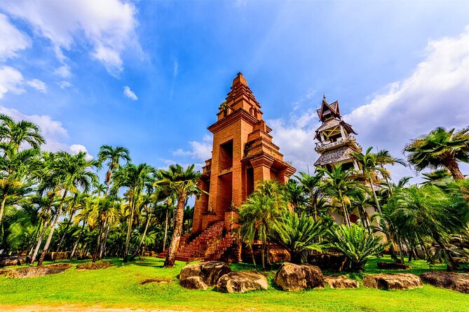 9-Day Singapore, Malaysia, Bangkok Deluxe Tour - Travel Tips and Important Information
