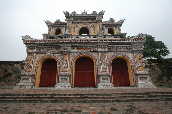 9-Day Vietnam Private Tour to Ho Chi Minh, Hoi An, Hue, Hanoi and Ha Long Bay - Accommodation Options