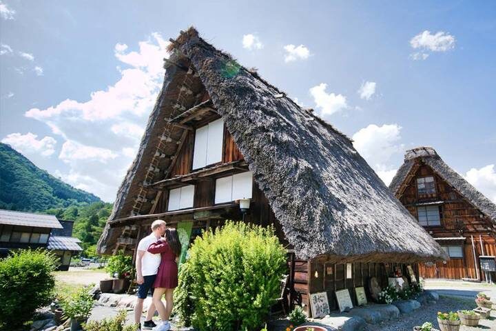 9 Days All Inclusive Japan Classics (Private German Guide and Driver) by UME Travel - Kanazawa’s garden, geisha district, and samurai streets