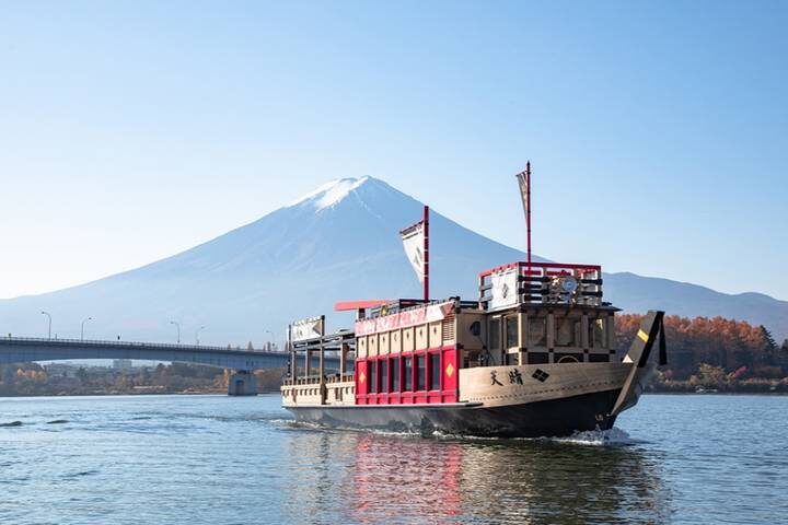 9 Days In Depth Cultural Japan Small Group Tour by UME Travel - Osaka to Tokyo - Tokyo’s shrines, crossings, and food stalls