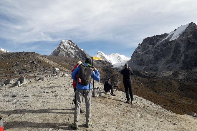 9 Days Panoramic Mt Everest View Trekking From Kathmandu - Meeting and Pickup