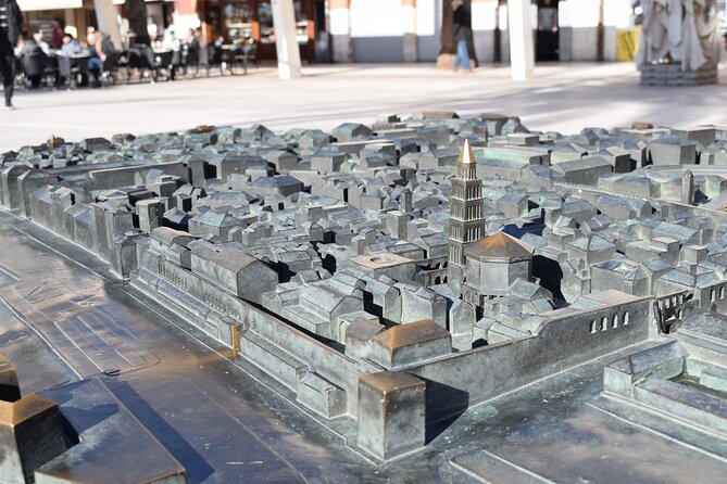 90-min Diocletian Palace Walking Tour - Meeting Point