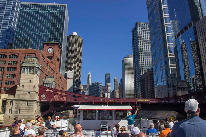 90-Minute Chicago River Architecture Tour - Enjoyable Tour Guides