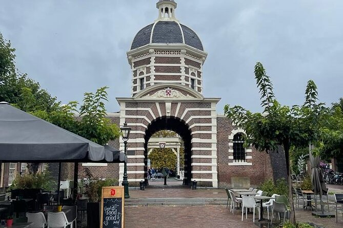 90 Minutes Walking Tour and Escape Room in Leiden - Overview and Requirements