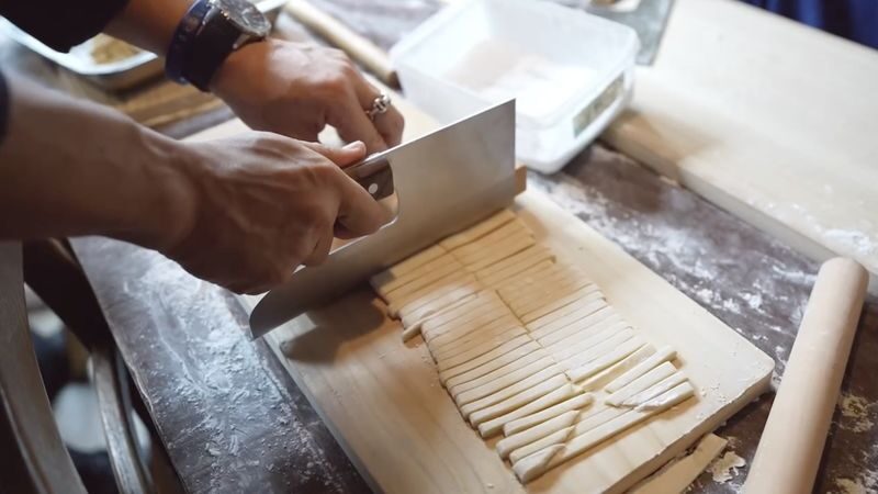 90min udon noodle-making and tasting in Osaka. - At a glance