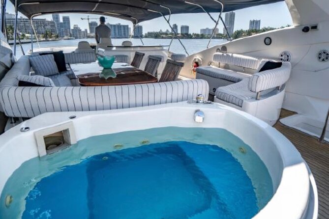 94 Sunseeker Private Cruise With Jacuzzi, Captain and Mate - Pricing and Guarantee