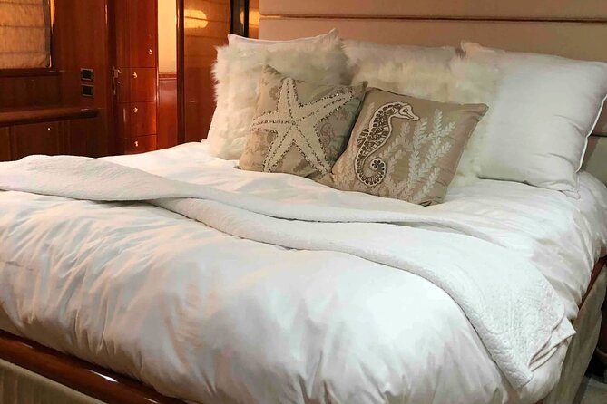 94 Sunseeker Private Cruise With Jacuzzi, Captain and Mate - Directions