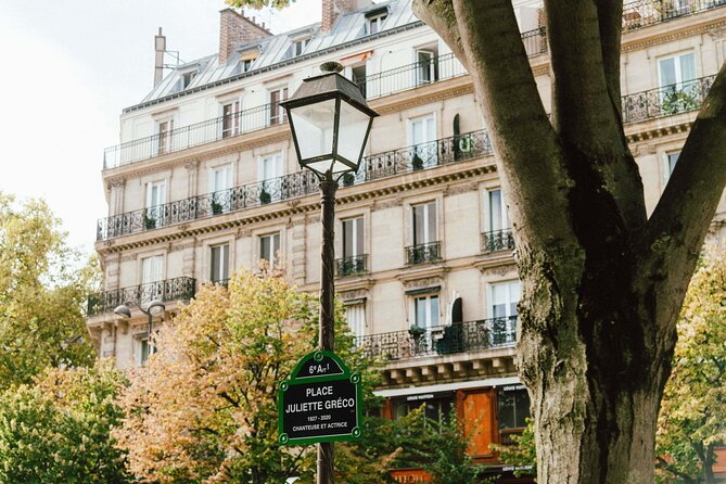 Occupation and Liberation, A Self Guided Audio Tour in Paris - Audio Guide Features