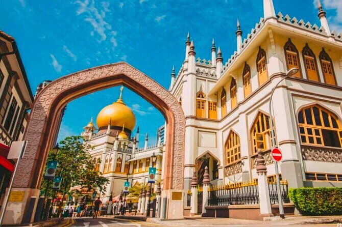 A 3in1 PRIVATE Food Tour: Chinatown, Little India, Kampong Glam - A Taste of Singapore: Exploring Chinatown, Little India, and Kampong Glam