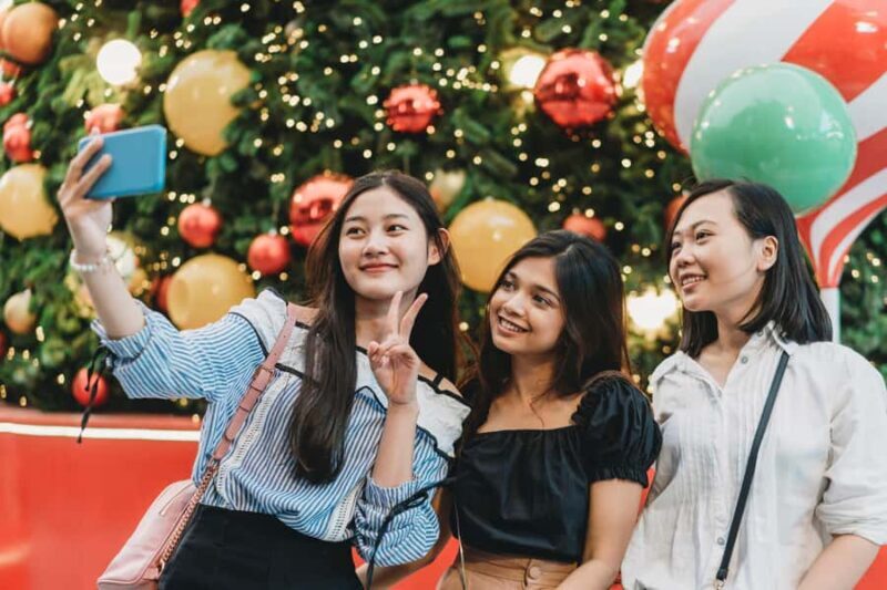 A Bangkok Christmas Walk: Private Tour with Coconut Pancakes - Good To Know