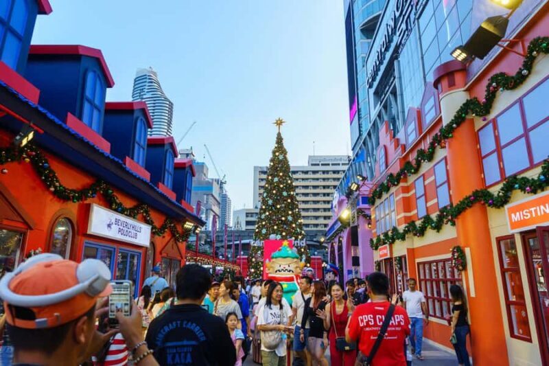 A Bangkok Christmas Walk: Private Tour with Coconut Pancakes - Why This Tour Offers Great Value