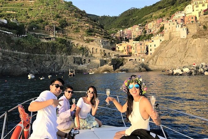 A Captain-Led Cinqueterre Boat Tour, Capped at 10 People - Manarola - Common Questions