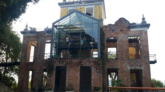 A Charming and Fun Tour in Rio De Janeiro: Santa Teresa! - Exploring Santa Teresas Street Art