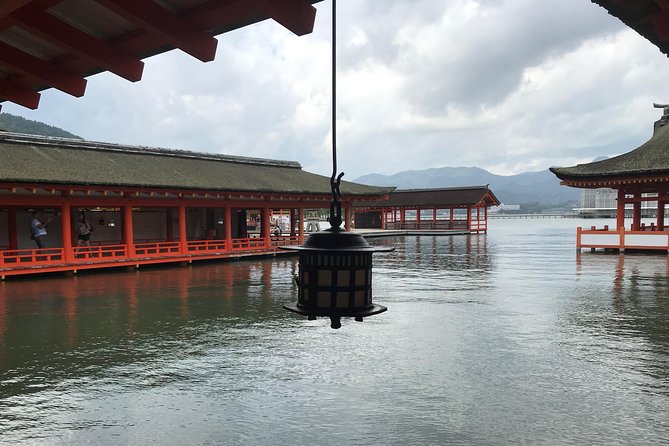 A Chauffeur Driven Tour: Hiroshima & Miyajima, Temple Gardens - Hassle-Free Transportation for Sightseeing
