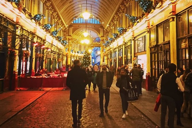 A Christmas Carol & Charles Dickens Small Group Walking Tour - Tour Reviews