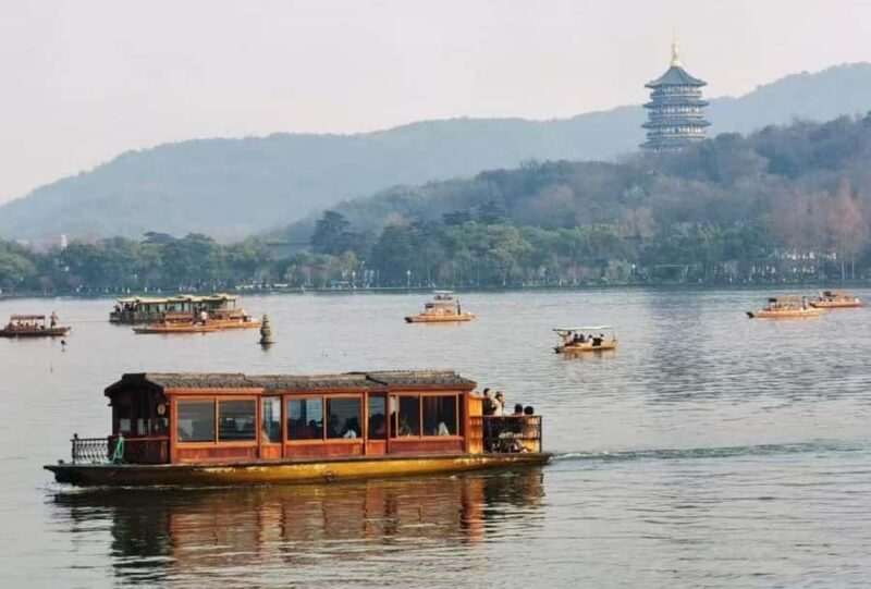 A classic half-day cruise on West Lake - FAQs