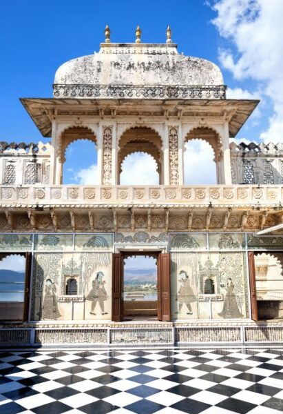A Complete Tour in Udaipur at 2 Days With Guide Service - Booking Information